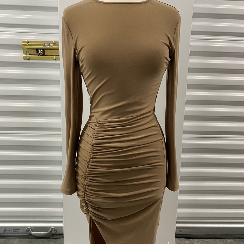 Long Sleeve Ruched Bodycon Dress with Long Sleeves